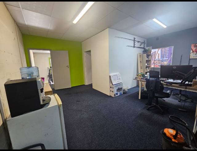 414M² WAREHOUSE TO LET IN MAITLAND